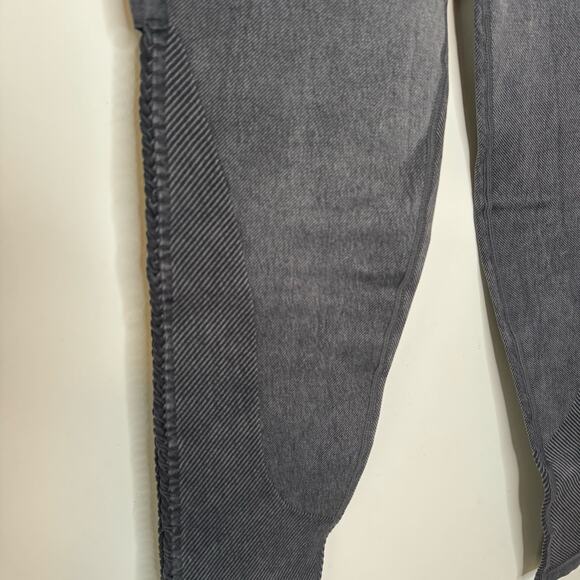 Offline by Aerie Macrame Leggings Gray NWT Size Medium Seamless High Waist - Picture 9 of 10